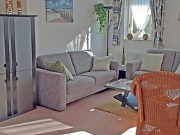 Cosy Bungalow Near the Beach