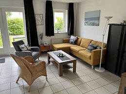 Cosy Bungalow Near the Beach