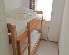 Cosy Bungalow Near the Beach