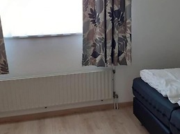 Cosy Bungalow Near the Beach