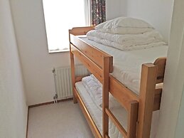 Cosy Bungalow Near the Beach