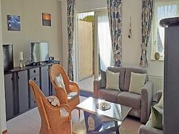 Cosy Bungalow Near the Beach