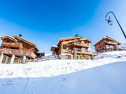 Apartment in Saint-francois-longchamp Near ski