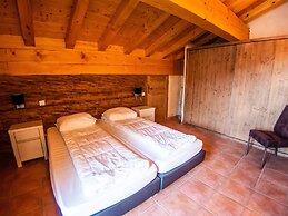 Apartment in Saint-francois-longchamp Near ski