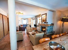 Apartment in Saint-francois-longchamp Near ski