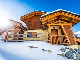 Apartment in Saint-francois-longchamp Near ski