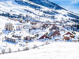 Apartment in Saint-francois-longchamp Near ski