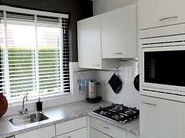 Appealing Bungalow With Garden