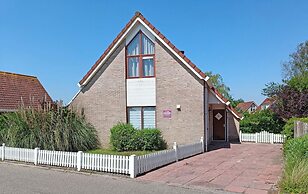 Appealing Bungalow With Garden