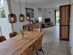 Appealing Bungalow With Garden