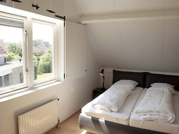 Appealing Bungalow With Garden