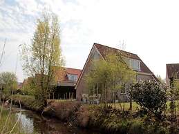 Appealing Bungalow With Garden