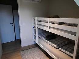 Beautiful Holiday Home in Vlaanderen With Shared Pool