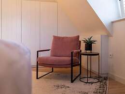 Beautiful Holiday Home in Vlaanderen With Shared Pool