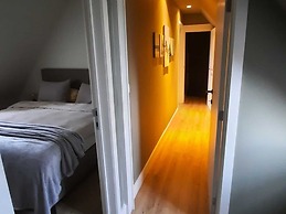 Beautiful Holiday Home in Vlaanderen With Shared Pool