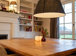 Beautiful Holiday Home in Vlaanderen With Shared Pool