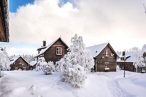 Cottages, Turf House