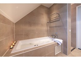 Holiday Home With Whirlpool and Sauna in a Quiet Area in Zeeland