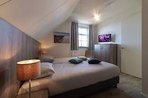 Holiday Home With Whirlpool and Sauna in a Quiet Area in Zeeland