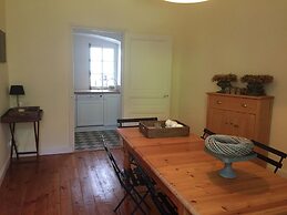 Charming Castle in Serrieres-en-chautagn With Pool