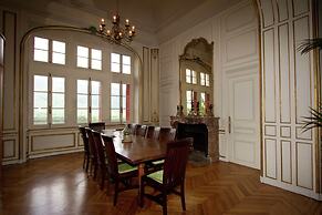 Charming Castle in Serrieres-en-chautagn With Pool