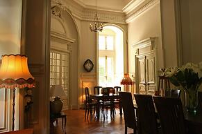 Charming Castle in Serrieres-en-chautagn With Pool