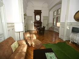 Charming Castle in Serrieres-en-chautagn With Pool