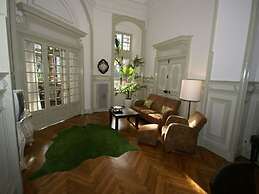 Charming Castle in Serrieres-en-chautagn With Pool