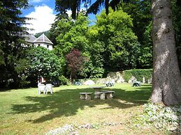 Charming Castle in Serrieres-en-chautagn With Pool
