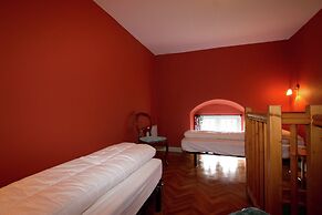 Charming Castle in Serrieres-en-chautagn With Pool