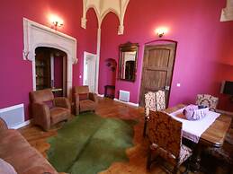 Charming Castle in Serrieres-en-chautagn With Pool