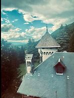 Charming Castle in Serrieres-en-chautagn With Pool