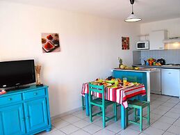 Colorful Apartment With Balcony or Terrace 500m From the sea