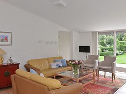 Detached Bungalow, Perfect for Water Sports and Nature Enthusiasts