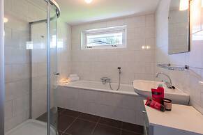 Detached Bungalow, Perfect for Water Sports and Nature Enthusiasts