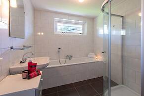 Detached Bungalow, Perfect for Water Sports and Nature Enthusiasts