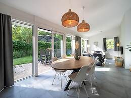 Detached Bungalow, Perfect for Water Sports and Nature Enthusiasts