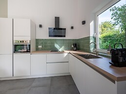 Detached Bungalow, Perfect for Water Sports and Nature Enthusiasts