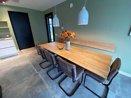 Luxurious Detached Water Villa With Jetty