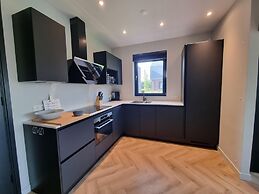 Luxurious Detached Water Villa With Jetty