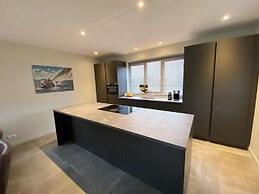 Luxurious Detached Water Villa With Jetty