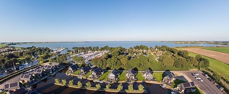 Luxurious Detached Water Villa With Jetty