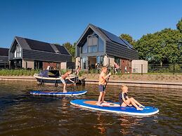 Luxurious Detached Water Villa With Jetty