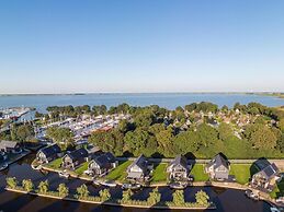 Luxurious Detached Water Villa With Jetty