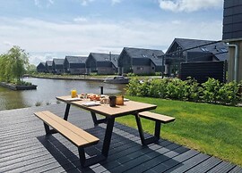 Luxurious Detached Water Villa With Jetty