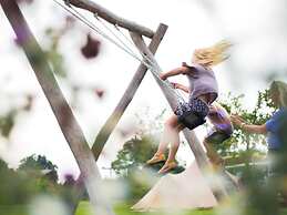 Modern 6-person Chalet in the Frisian Countryside, 3 Bedrooms and Wifi