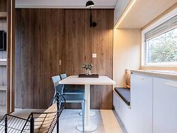 Modern 6-person Chalet in the Frisian Countryside, 3 Bedrooms and Wifi