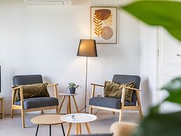 Modern 6-person Chalet in the Frisian Countryside, 3 Bedrooms and Wifi