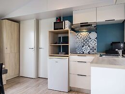 Modern 6-person Chalet in the Frisian Countryside, 3 Bedrooms and Wifi