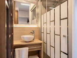 Modern 6-person Chalet in the Frisian Countryside, 3 Bedrooms and Wifi